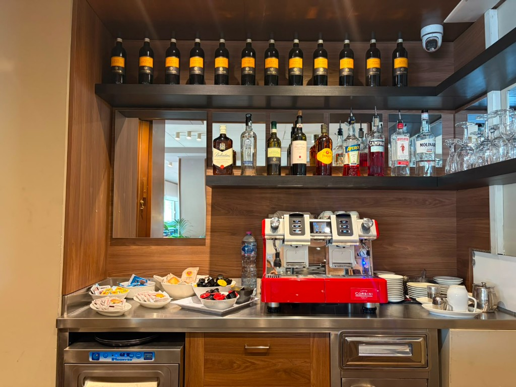 Bar station with espresso machine, Hotel La Magione